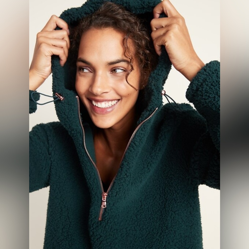 Old Navy Deep Ivy Green Teddy 1/2 zip pullover
